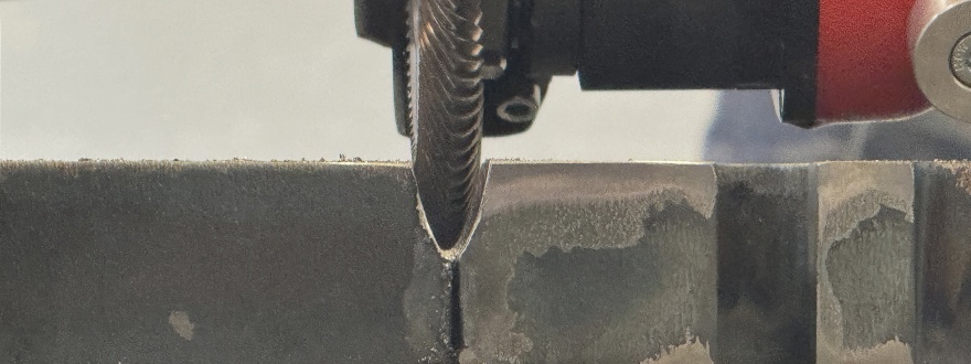 Robotické frézování svarů průmyslovým robotem – technologie Maija + DEPRAG